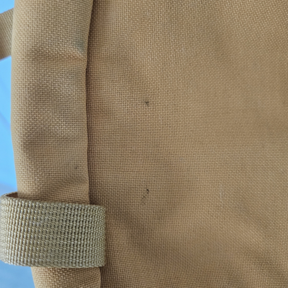 Fjallraven Sweeden Mustard Yellow Womens Or Men's Travel Or Hiking Fanny pack - Picture 5 of 5